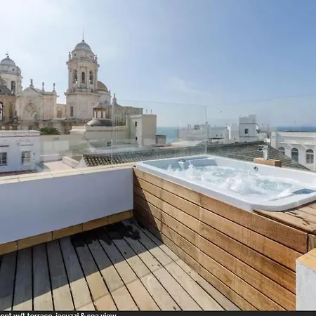 ***** Attic With Impressive Views And Jacuzzi Apartment Cadiz Exterior photo