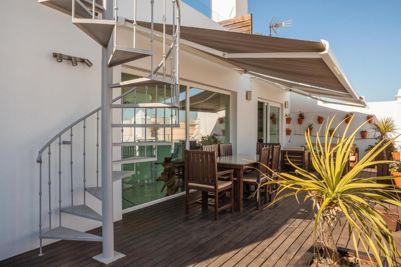 ***** Attic With Impressive Views And Jacuzzi Apartment Cadiz